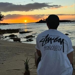 NWT Limited Edition Stussy Honolulu White Tshirt Size Men's Large